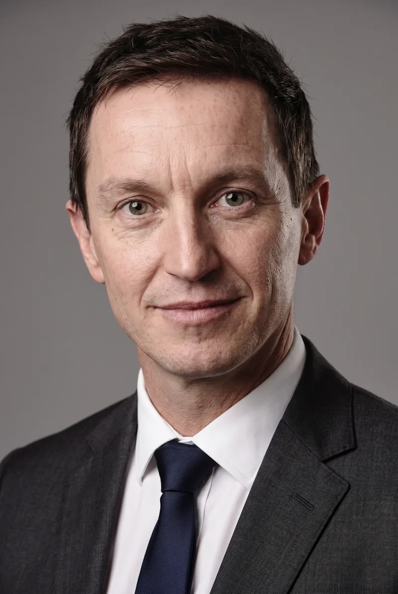 AI-generated portrait of Rove McManus, keynote speaker